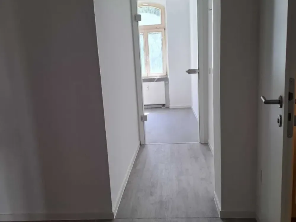 3-room apartment in renovated Gründerzeit building near Erfurt city center