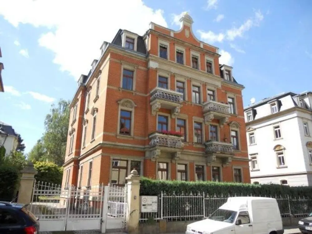 2-room apartment with balcony, terrace and parking space on the ground floor