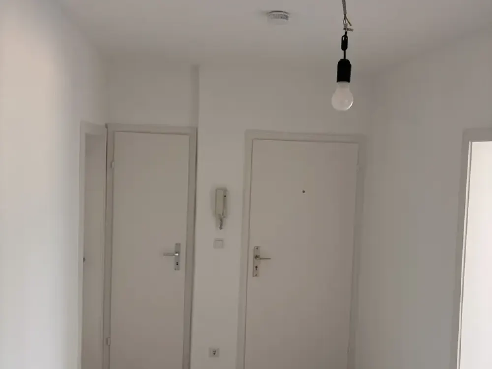 Quiet 3-Room Apartment with Loggia in Krefeld-Fischeln