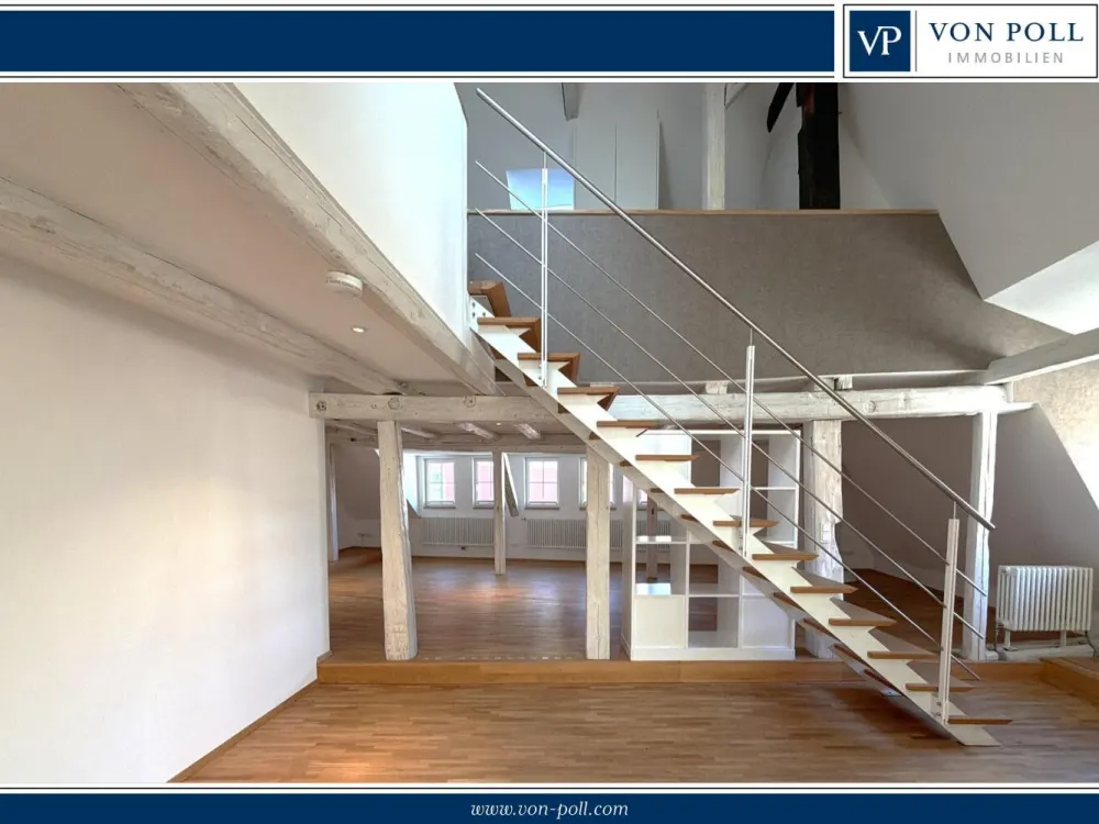Bright Loft with Historic Charm and Comfortable Underground Parking Space
