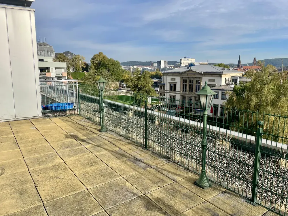 Exclusive 5-Room Maisonette with View of Castle and Saar
