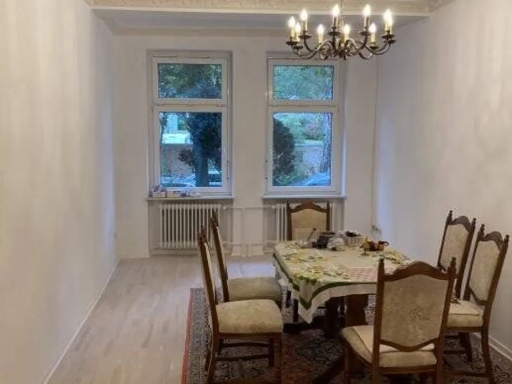 Beautiful 3-room apartment on the ground floor of an old building directly at Tannenwäldchen