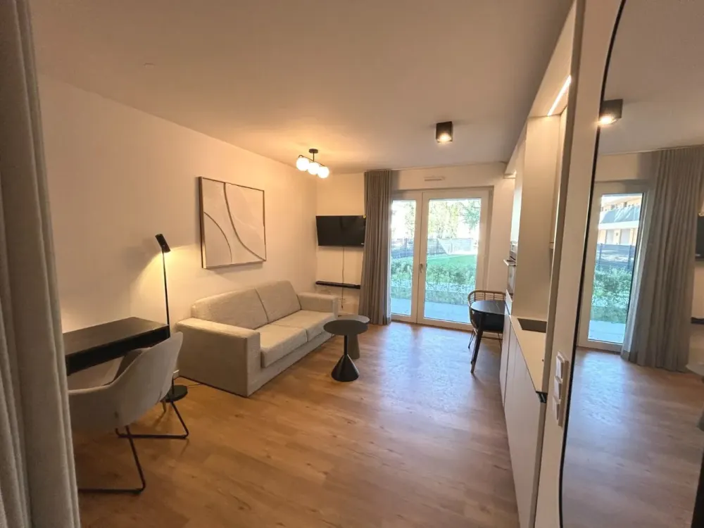 Vollmöbliertes Design-Apartment inkl. Einbauküche & Terrasse | kurzfristig verfügbar