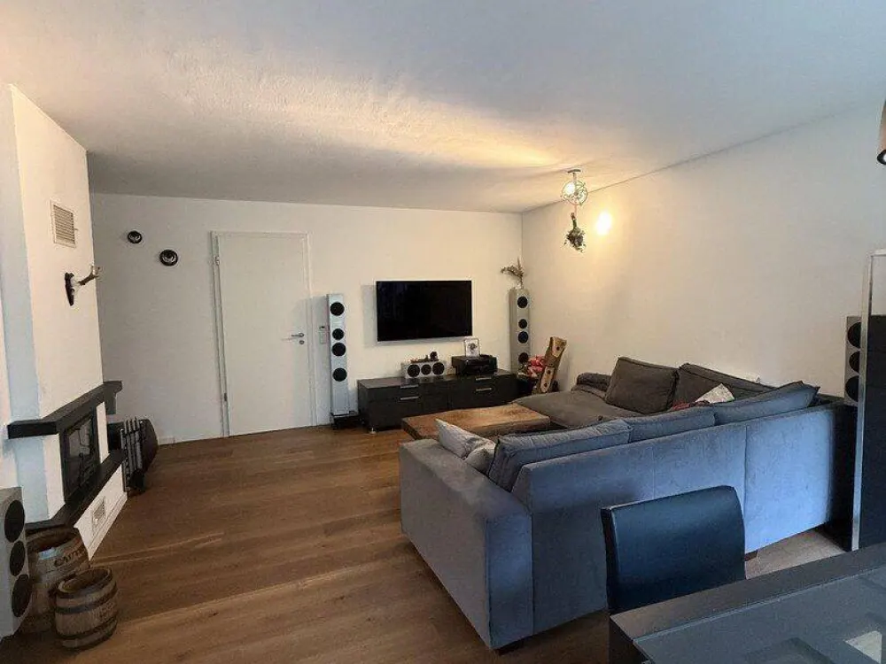 Moderne 2-Zimmer-Wohnung mit exklusivem Garten & Garage