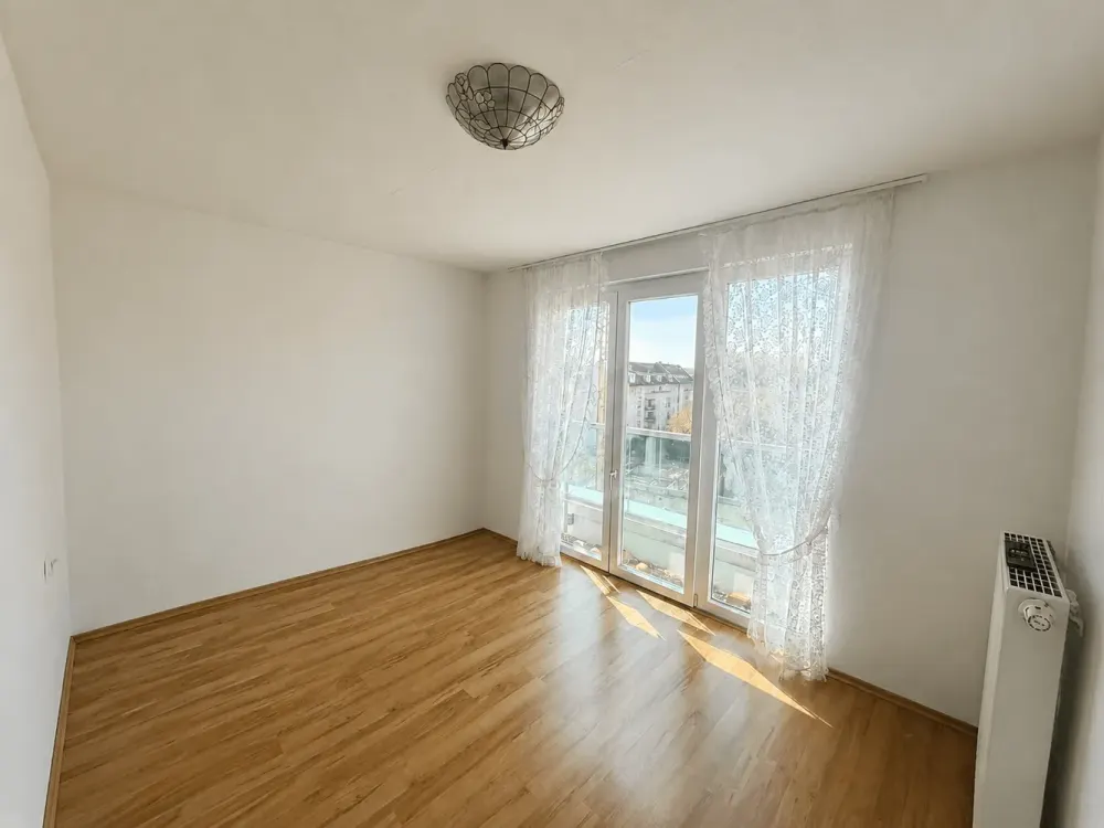 Senior Apartment in Assisted Living, 2 Rooms with Balcony, Fitted Kitchen and ASB Care