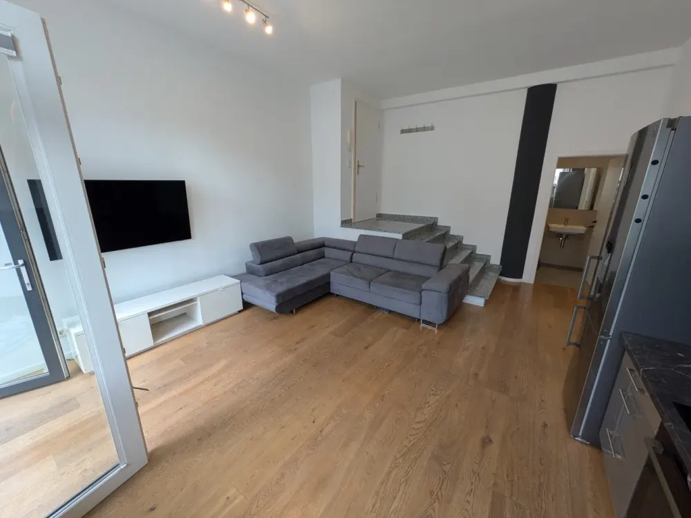 Frisch sanierte 3-Zimmer-Wohnung mit Terrasse & Stellplatz in Köln-Müngersdorf