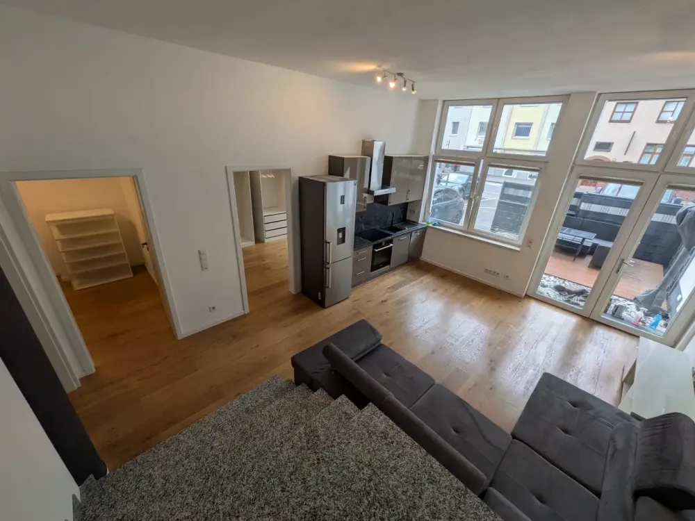 Frisch sanierte 3-Zimmer-Wohnung mit Terrasse & Stellplatz in Köln-Müngersdorf