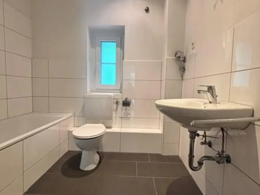 Freshly Renovated 2-Room Apartment on the Edge of the Forest