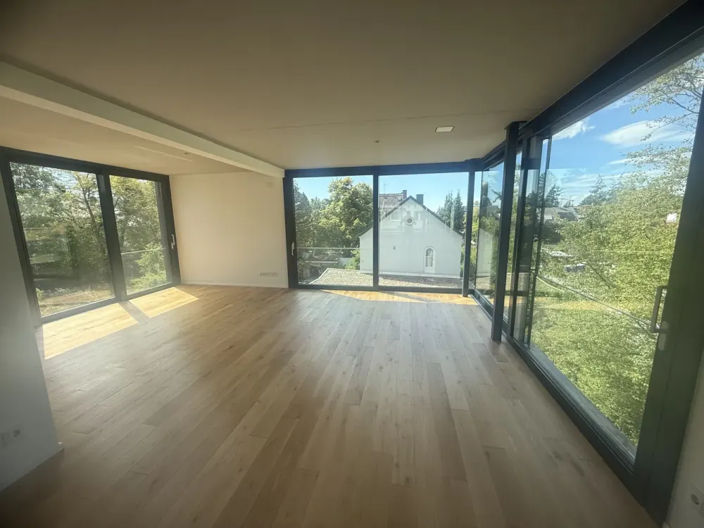 Traumhafte Penthousewohnung mit fantastischem Blick über die Dächer und Gärten von Laim