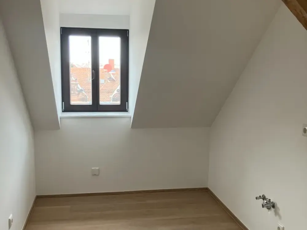 4-Room New-Build Maisonette in the Attic of a Listed Building