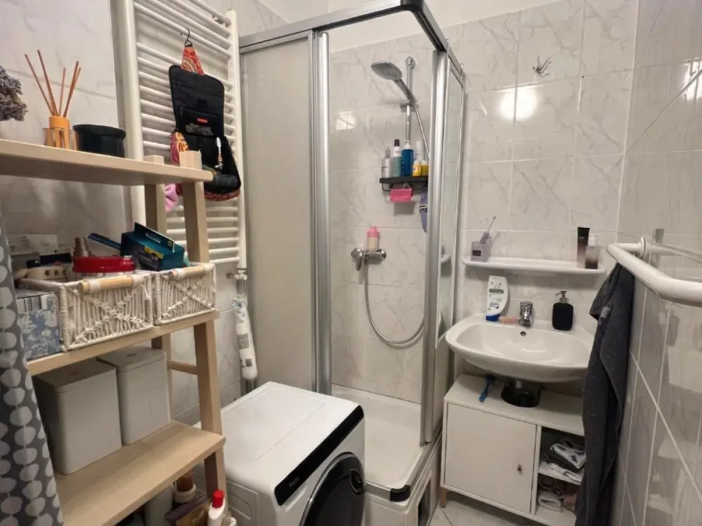 3-Zimmer-Altbauwohnung mit Balkon in zentraler Nürnberger Lage