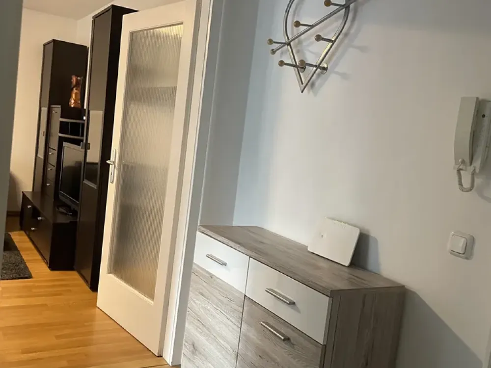 Furnished Apartment, Schwabing (Uni-Giselastr.) - 1490€ warm incl. electricity & internet & TV