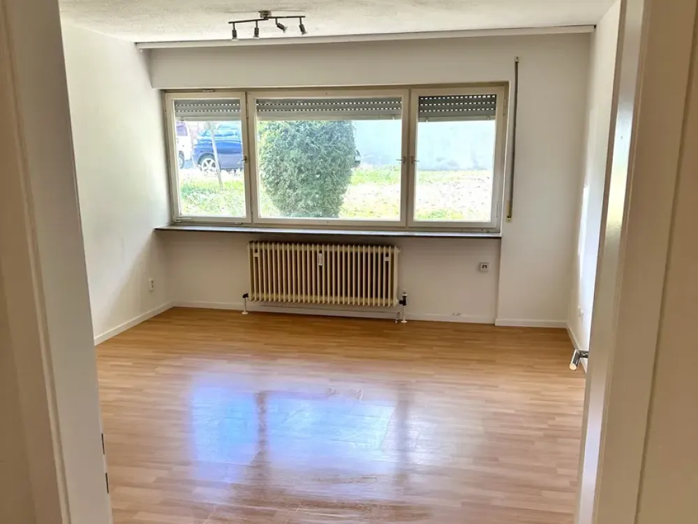 Comprehensively Renovated 3-Room Apartment with Parking Space and Garden Location in Korntal, from 01.09.