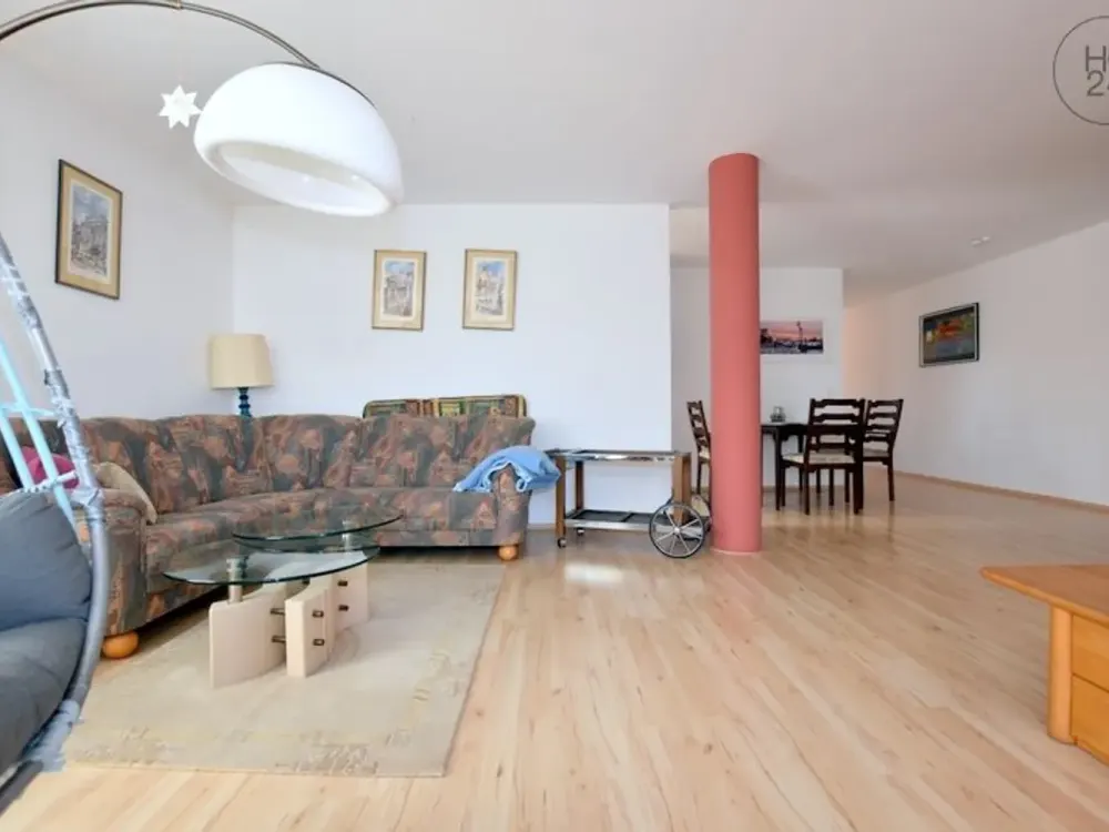 Möblierte 3-Zimmer-Wohnung mit Balkon in zentraler Lage in Memmingen