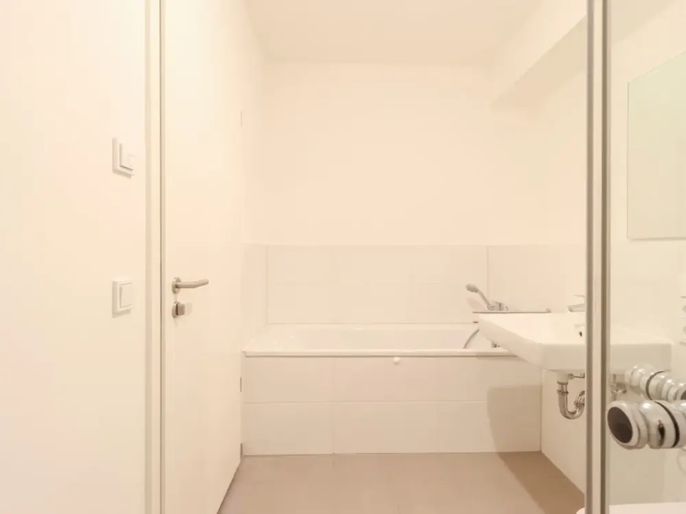 Ideal für WGs: Großzügige 143 m² Erstbezugswohnung mit 5 Zimmern, Balkon im FRANKY