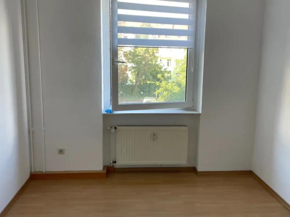 Room in 3-person shared flat