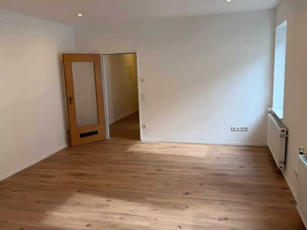 Attractive and Well-Maintained 2-Room Apartment in Krefeld