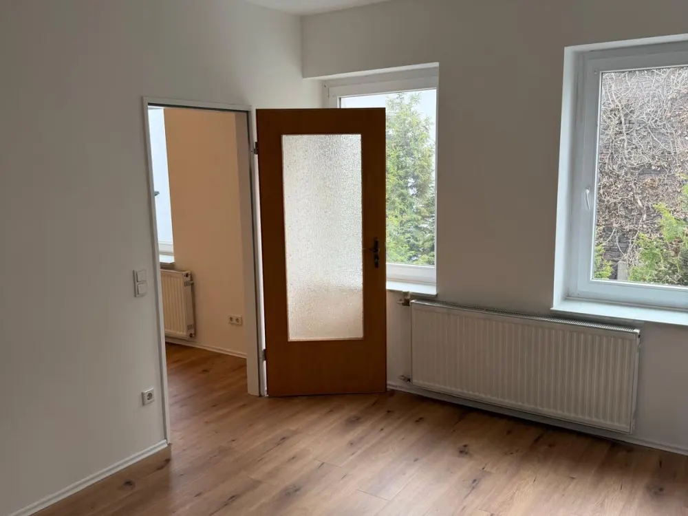 Attractive and Well-Maintained 2-Room Apartment in Krefeld