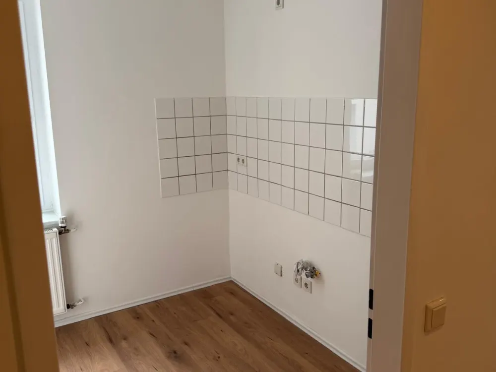 Attractive and Well-Maintained 2-Room Apartment in Krefeld