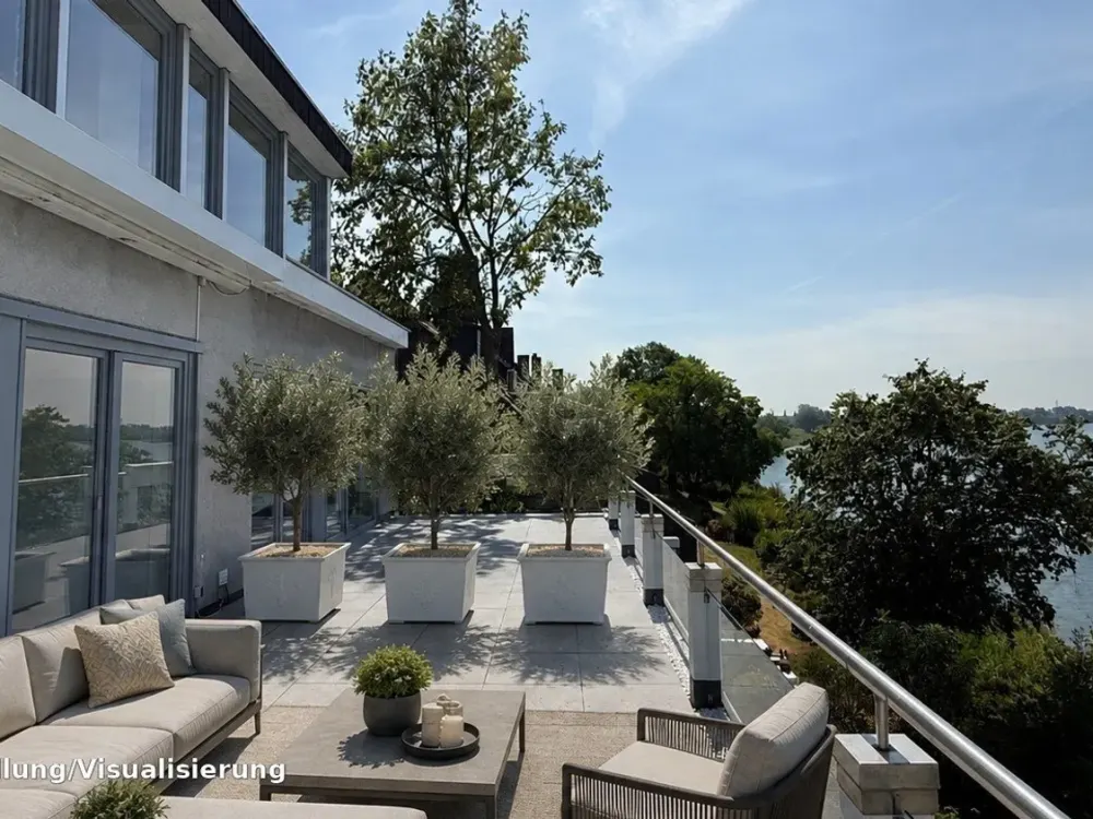 1. Rhine Location: Light-Flooded Maisonette Apartment with Rhine View