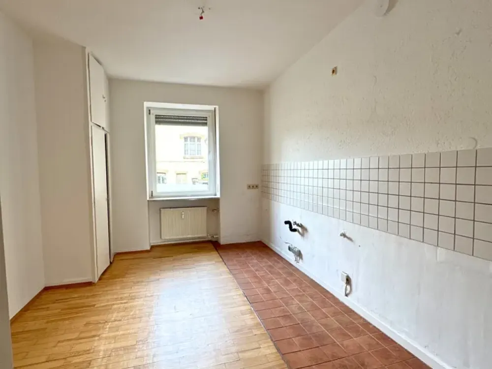 Spacious 4-Room Ground Floor Apartment Near Saarbrücker Staden