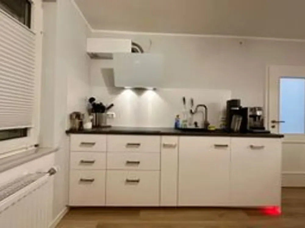Practical 3-Room Apartment with Balcony in Felsberg