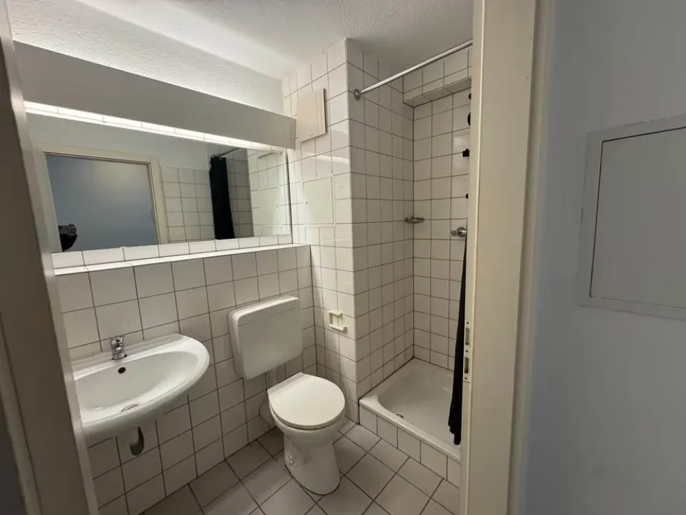 Schöne 1-Zimmer-Wohnung mit Küche in zentraler Lage von Saarbrücken - provisionsfrei