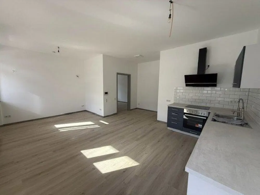 2-room apartment with kitchen and bathroom on the ground floor, first occupancy, 66130 SB-Brebach, on the city outskirts, available immediately