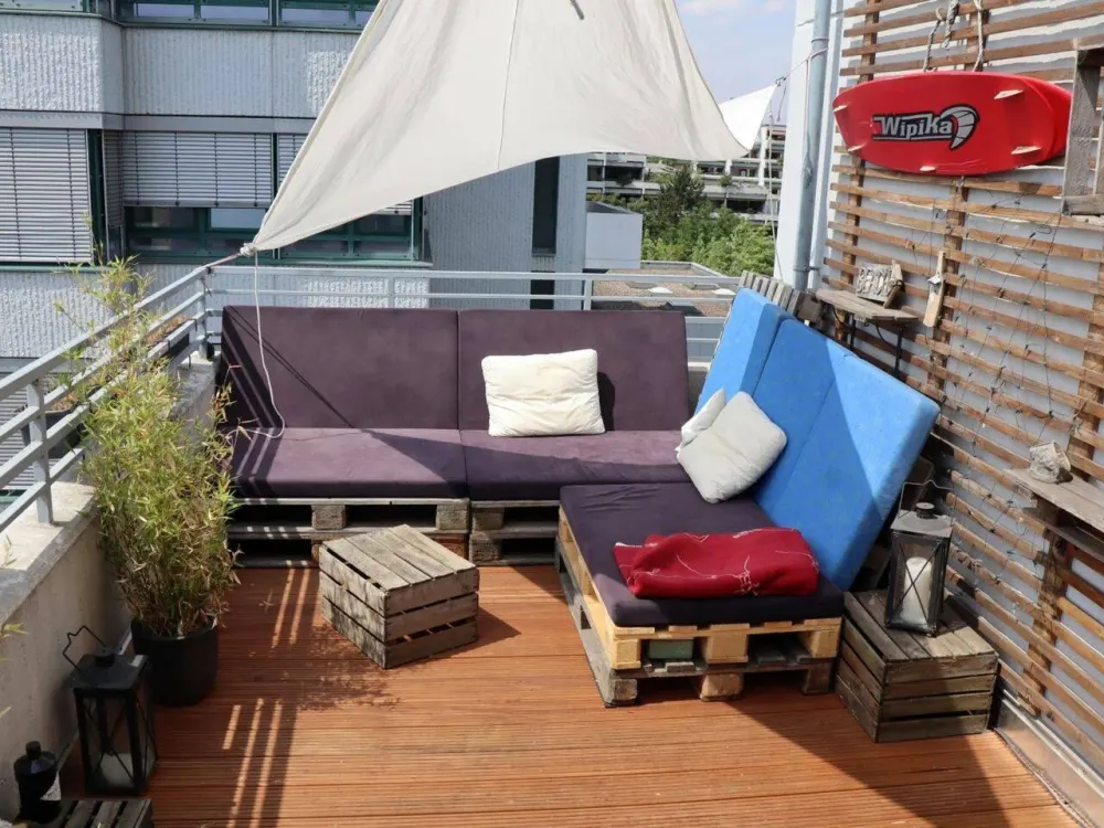 Düsseldorf Derendorf - Moderne 2 Zimmer WHNG mit sehr großer Dachterasse und Balkon
