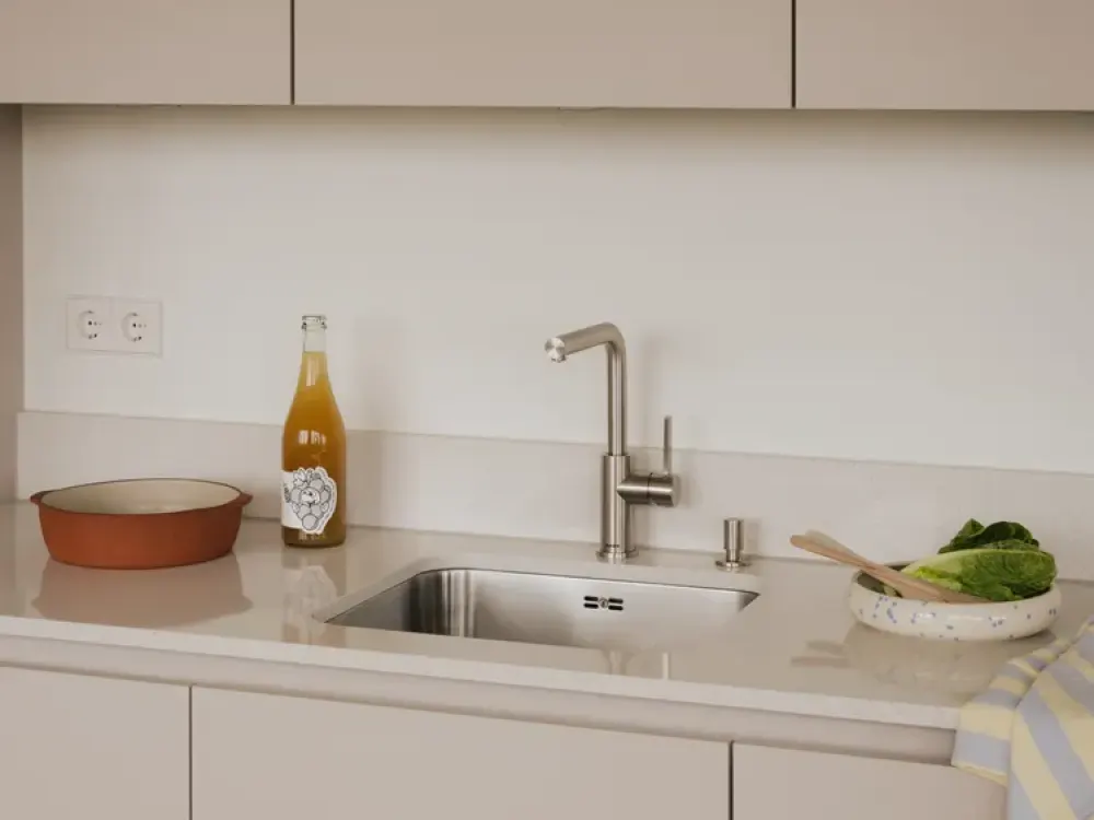 NEUBAU - 3 Zimmer-Wohnung mit Balkon, Einbauküche und Duschbad