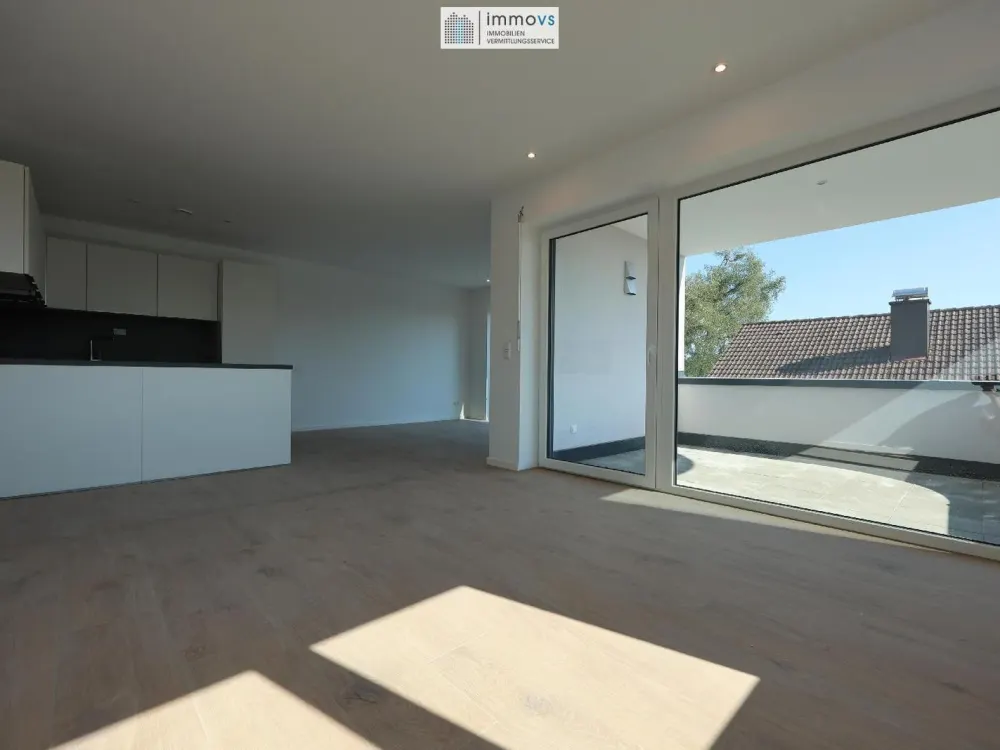 Exclusive 4-Room Apartment in a Quiet Residential Area, Space for the Whole Family...
