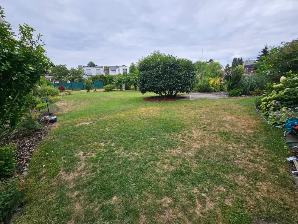 Spacious 4-Room Maisonette Apartment with 3 Balconies