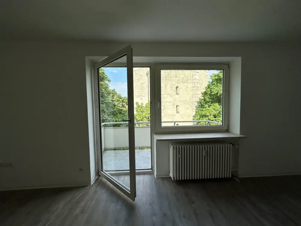 Helle 1-Zimmer-Wohnung mit Balkon