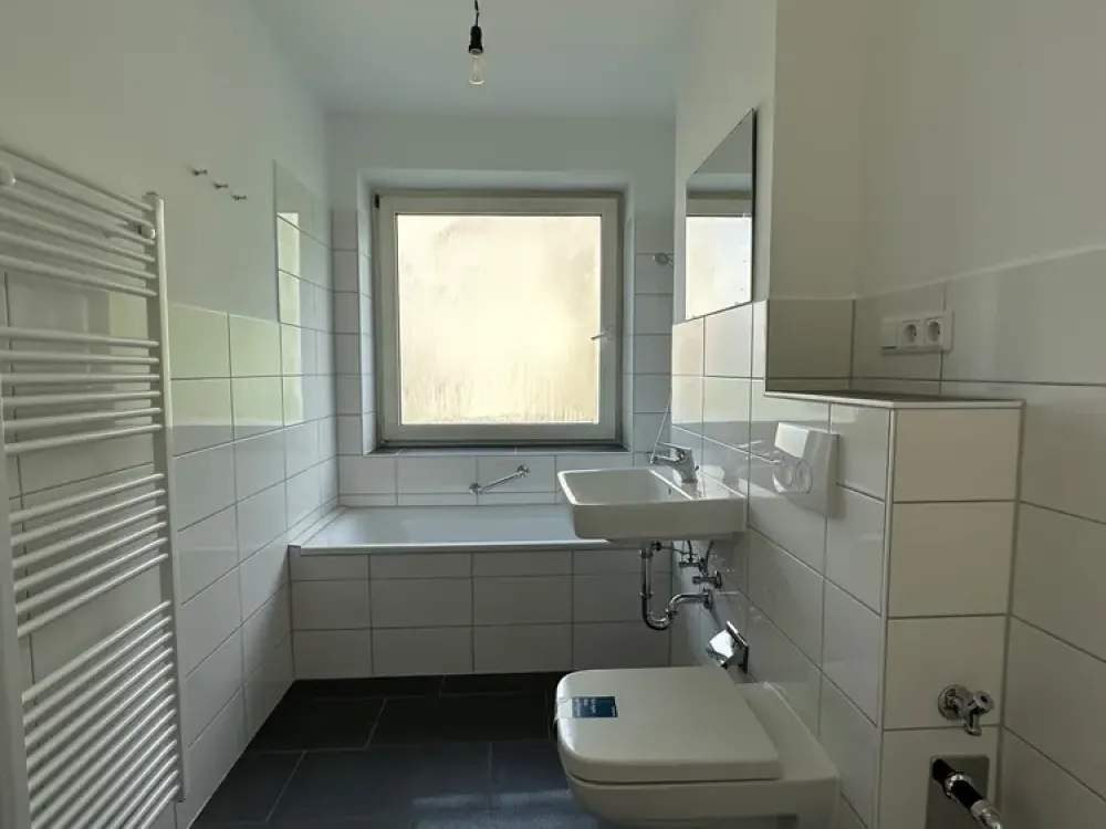 Helle 1-Zimmer-Wohnung mit Balkon