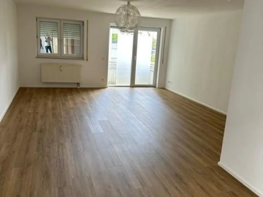 شقة رائعة من 3 ونصف غرف مع شرفة في Kirchdorf a. d. Iller