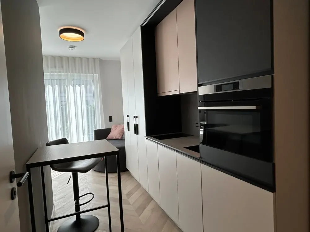 Available Immediately! Stylish Studio Apartment incl. Fitted Kitchen and Full Equipment | Registration Possible!