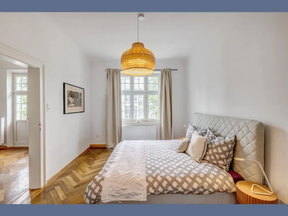 Möbliert: Wiener Platz: Wunderschöne 3-Zimmer Altbauwohnung
