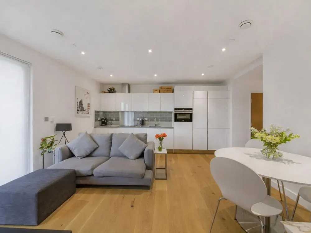 1-Room Apartment · Frankfurt am Main · Modern & Furnished