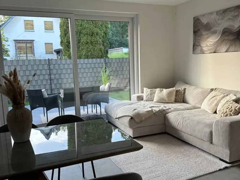 Charming 48m² Apartment with Spacious Living and Dining Area