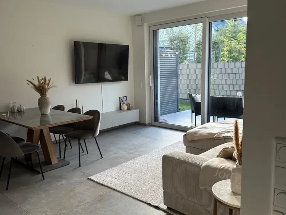 Charming 48m² Apartment with Spacious Living and Dining Area