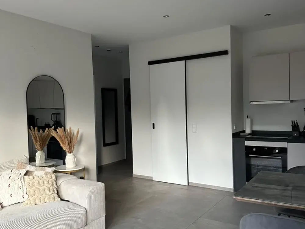 Charming 48m² Apartment with Spacious Living and Dining Area