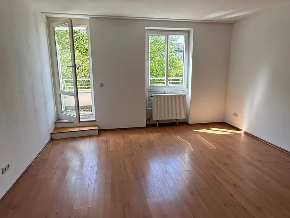 1-Room Apartment: Your New Home in Untermenzing