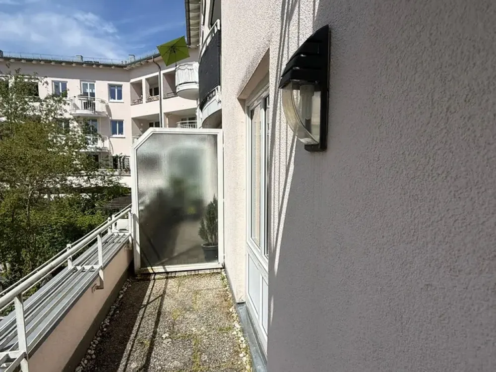1-Room Apartment: Your New Home in Untermenzing