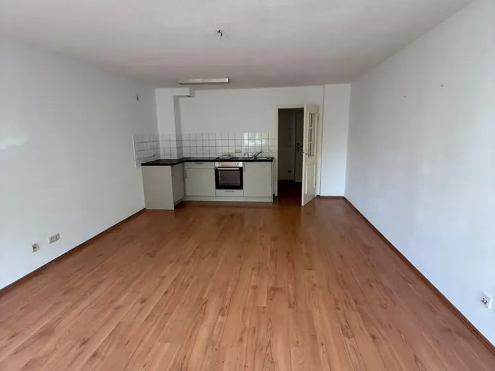 1-Room Apartment: Your New Home in Untermenzing