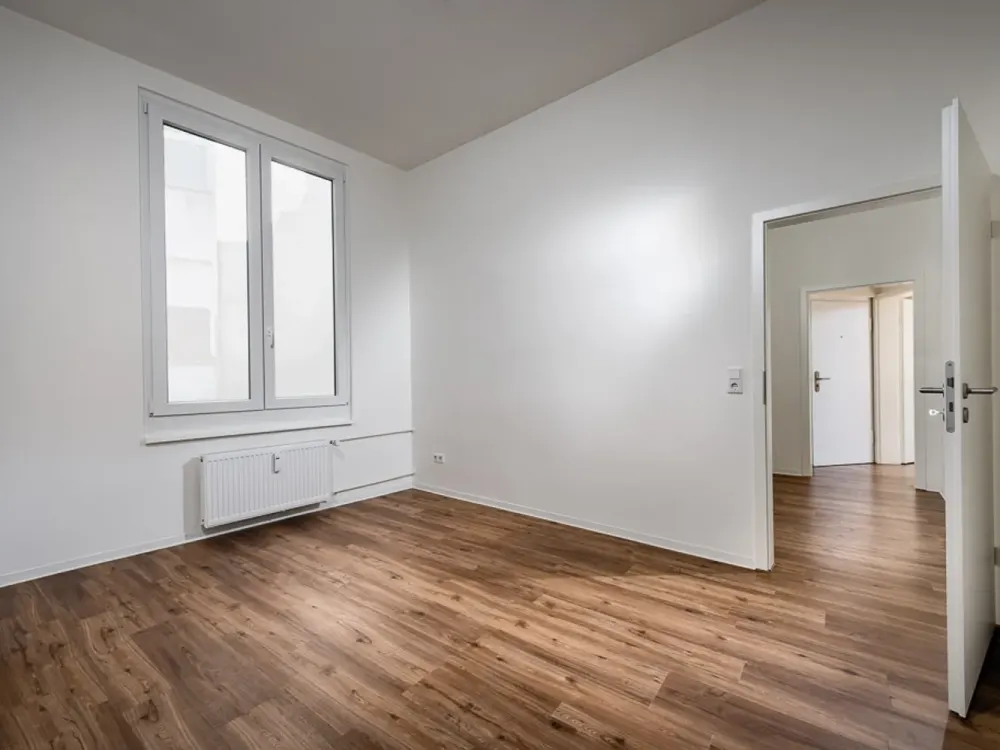 Directly from the Owner: Dreamy, Renovated Old Building Apartment with Lots of Light and Charm
