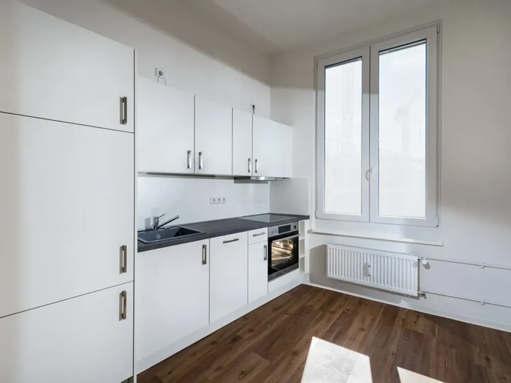 Directly from the Owner: Dreamy, Renovated Old Building Apartment with Lots of Light and Charm