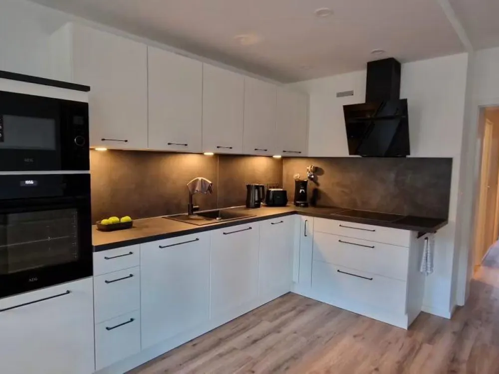 SUPER! 2-Room Apartment