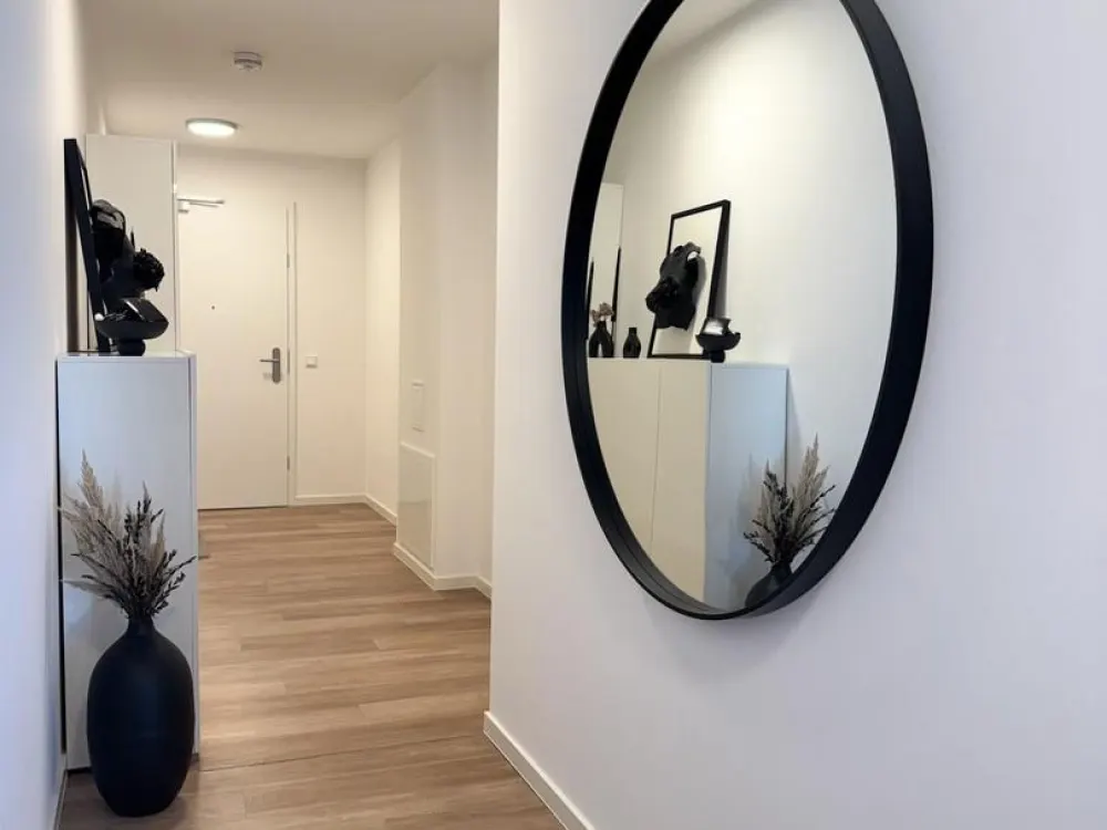 Exclusive 3-Room Apartment in Fürth-Burgfarrnbach, High-Quality Kitchen, Balcony, Elevator & Underground Parking
