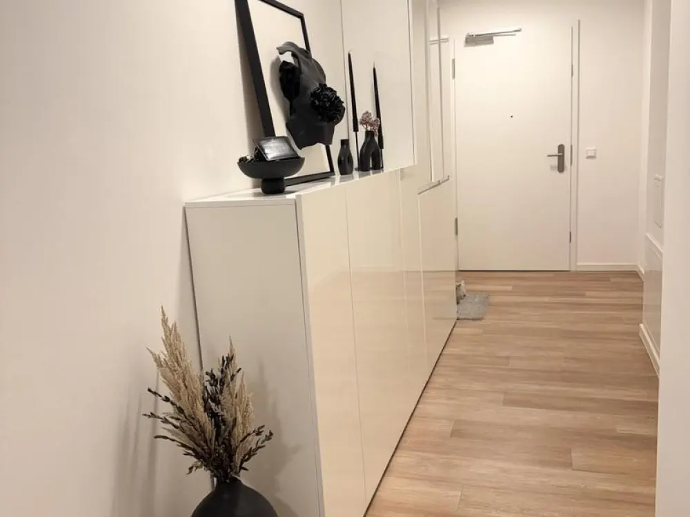 Exclusive 3-Room Apartment in Fürth-Burgfarrnbach, High-Quality Kitchen, Balcony, Elevator & Underground Parking