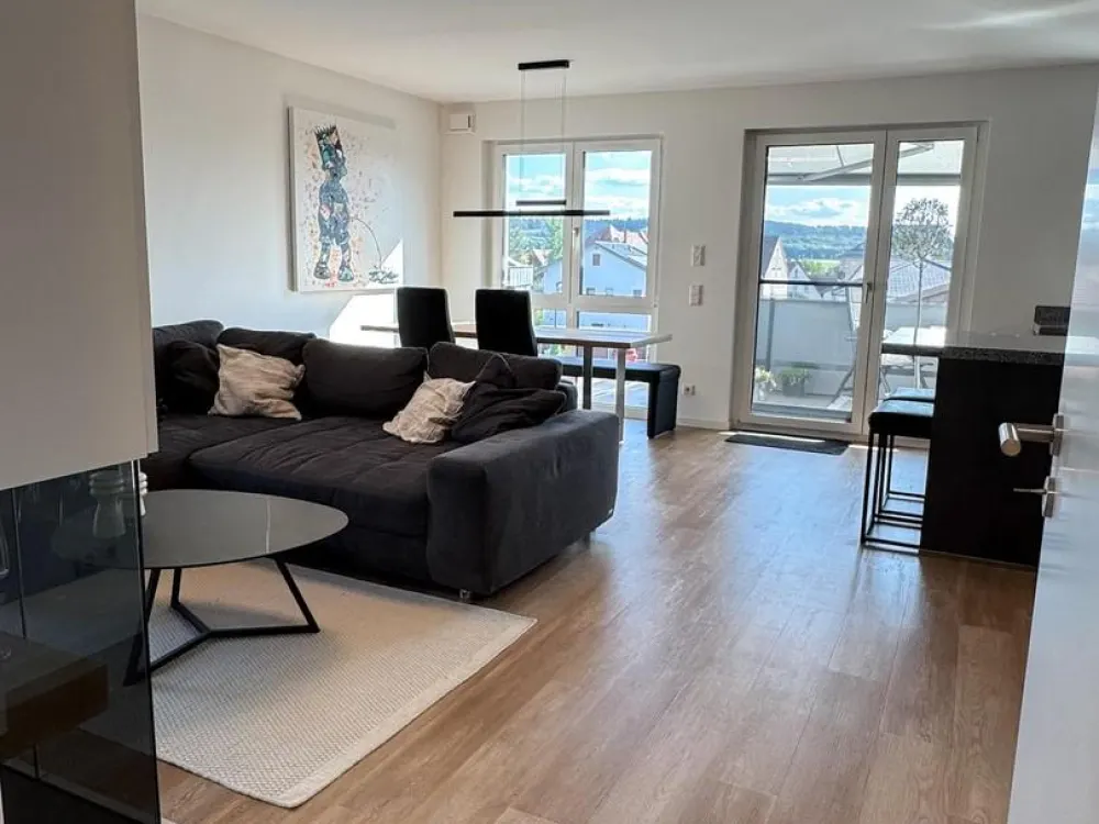 Exclusive 3-Room Apartment in Fürth-Burgfarrnbach, High-Quality Kitchen, Balcony, Elevator & Underground Parking
